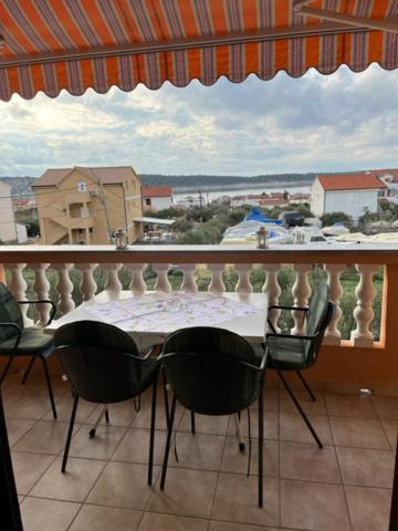 Mira Apartment Barbat na Rabu Exterior photo